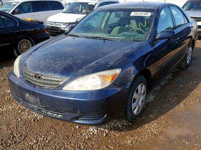 4T1BE32K93U247438 - 2003 TOYOTA CAMRY LE BLUE photo 2