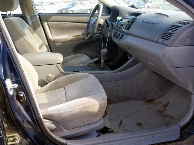 4T1BE32K93U247438 - 2003 TOYOTA CAMRY LE BLUE photo 5