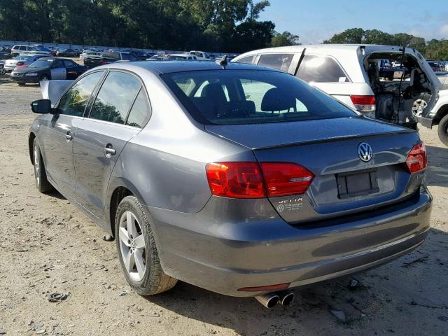 3VWLL7AJXBM130689 - 2011 VOLKSWAGEN JETTA TDI GRAY photo 3