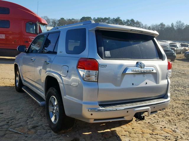 JTEZU5JR0A5005852 - 2010 TOYOTA 4RUNNER SR SILVER photo 3