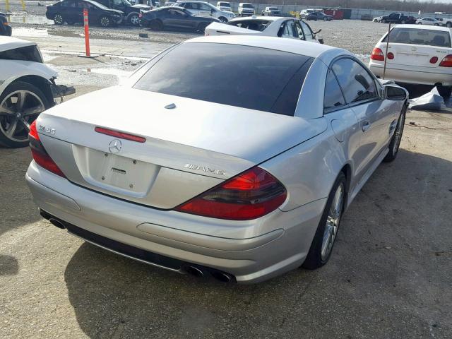 WDBSK74F75F090860 - 2005 MERCEDES-BENZ SL 55 AMG SILVER photo 4