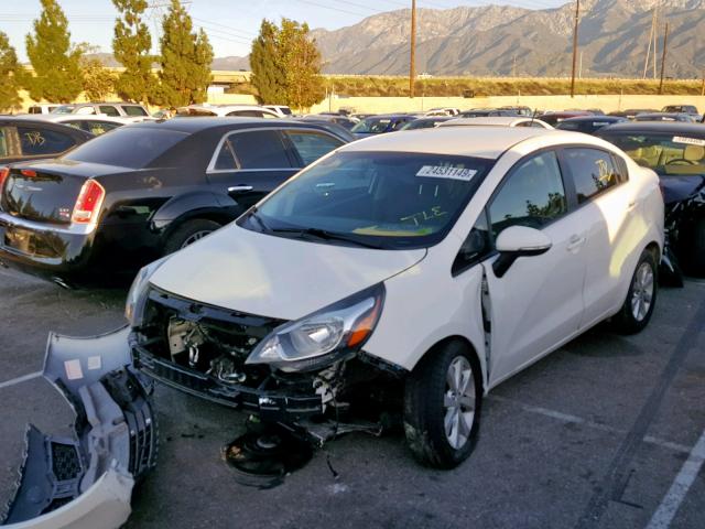 KNADN4A36E6405073 - 2014 KIA RIO EX WHITE photo 2