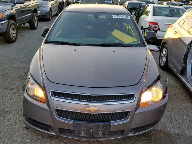 1G1ZB5E08CF219676 - 2012 CHEVROLET MALIBU LS GRAY photo 9