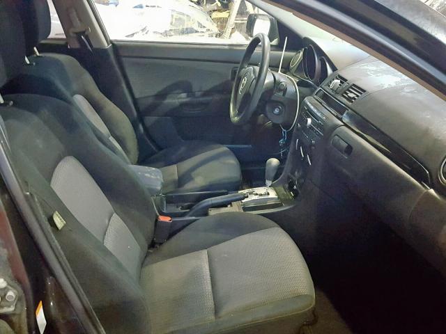 JM1BK32F981178971 - 2008 MAZDA 3 I BLACK photo 5