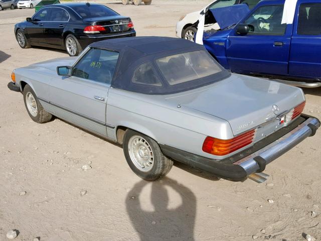 WDBBA45A4DB019612 - 1983 MERCEDES-BENZ 380 SL SILVER photo 3