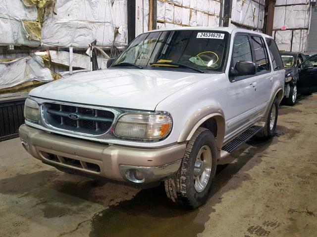 1FMDU74E5YZB62066 - 2000 FORD EXPLORER E WHITE photo 2