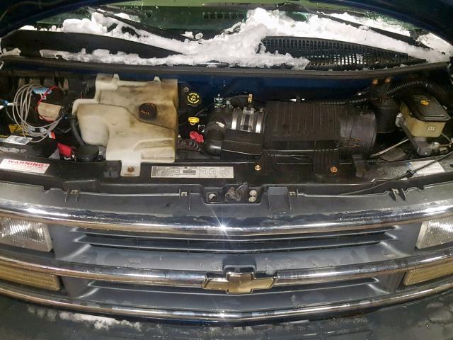 1GBFG15R011222668 - 2001 CHEVROLET EXPRESS G1 BLUE photo 7