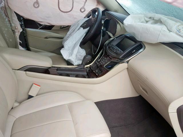 1G4GB5G31FF222120 - 2015 BUICK LACROSSE TAN photo 5