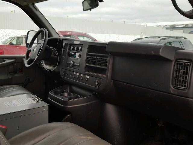 1GCWGFCB0D1902184 - 2013 CHEVROLET EXPRESS G2 白色 照片 5