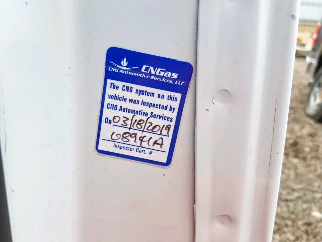 1GCWGFCB0D1902184 - 2013 CHEVROLET EXPRESS G2 白色 照片 9