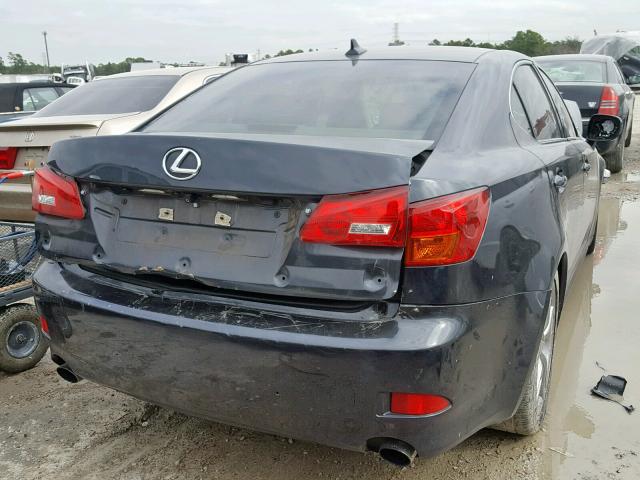 JTHBE262185021063 - 2008 LEXUS IS 350 GRAY photo 4