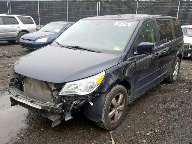 2V4RW3D15AR272308 - 2010 VOLKSWAGEN ROUTAN SE BLUE photo 2