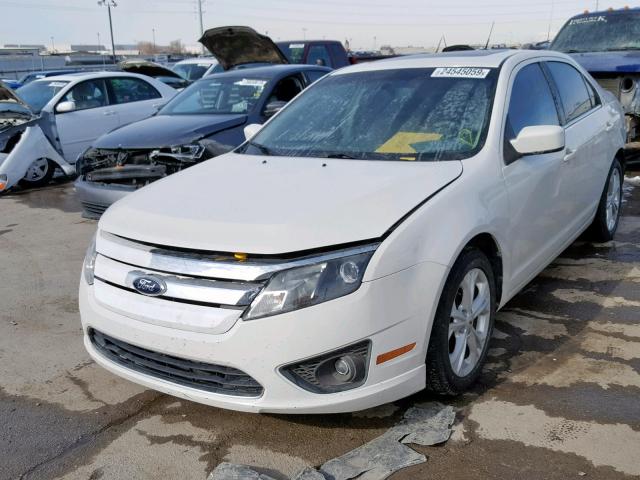 3FAHP0HA6CR416267 - 2012 FORD FUSION SE WHITE photo 2