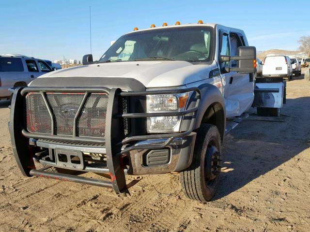 1FD0W4HT2CEC53375 - 2012 FORD F450 SUPER WHITE photo 2