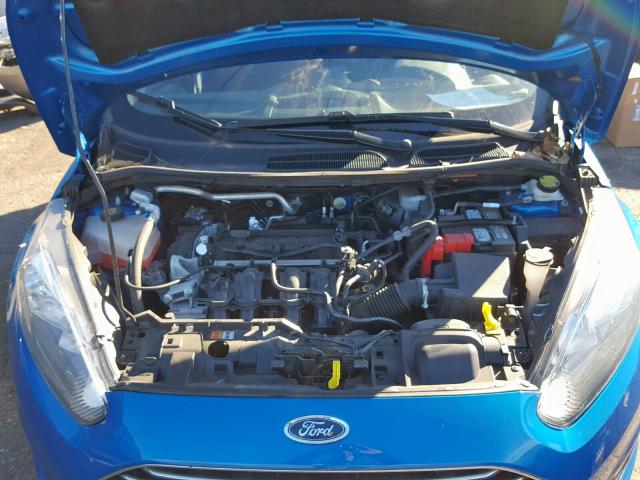 3FADP4BJ7HM137106 - 2017 FORD FIESTA SE BLUE photo 7