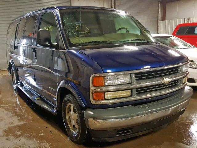 1GBFG15R821227148 - 2002 CHEVROLET EXPRESS G1 BLUE photo 1