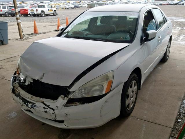 1HGCM56405A120229 - 2005 HONDA ACCORD LX WHITE photo 2