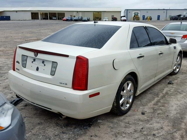 1G6DZ67A280160792 - 2008 CADILLAC STS CREAM photo 4