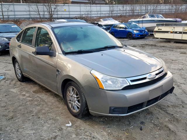 1FAHP35N88W111446 - 2008 FORD FOCUS SE SILVER photo 1