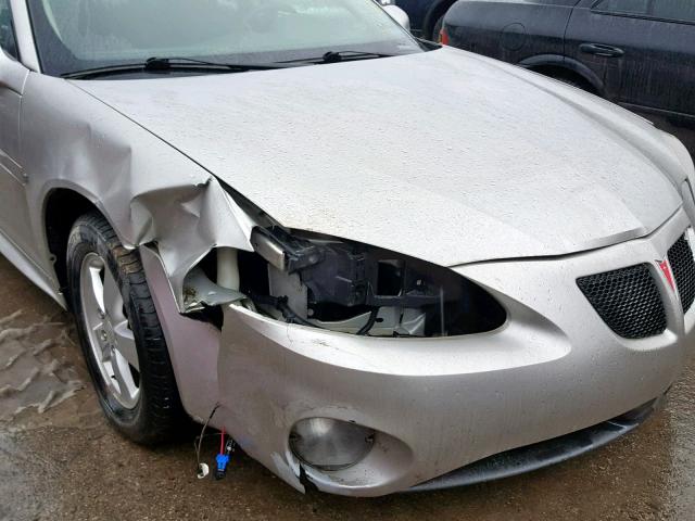 2G2WP552181104692 - 2008 PONTIAC GRAND PRIX SILVER photo 9