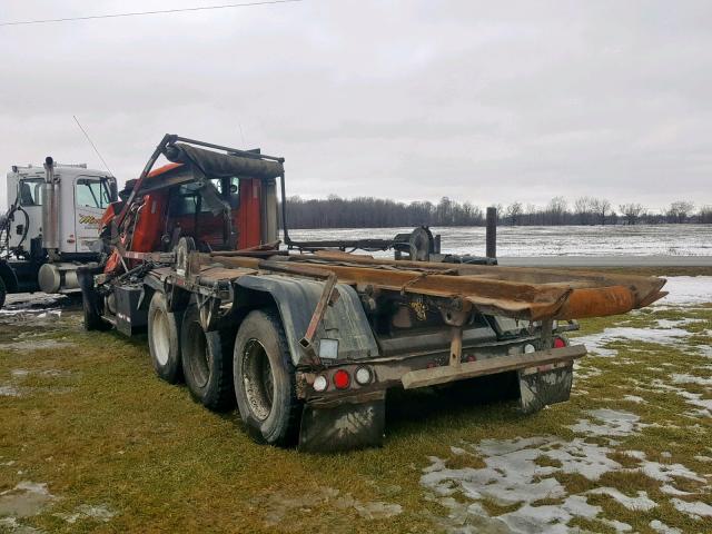 1M2AG11C55M020562 - 2005 MACK 700 CV700 RED photo 3