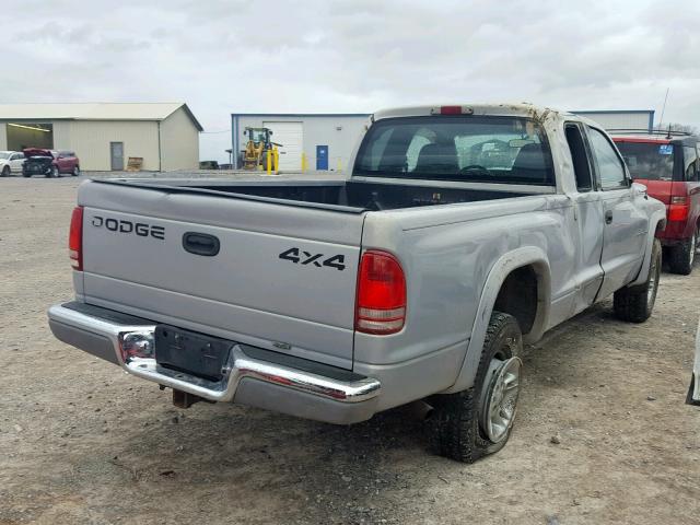 1B7GG22N0YS596578 - 2000 DODGE DAKOTA SILVER photo 4