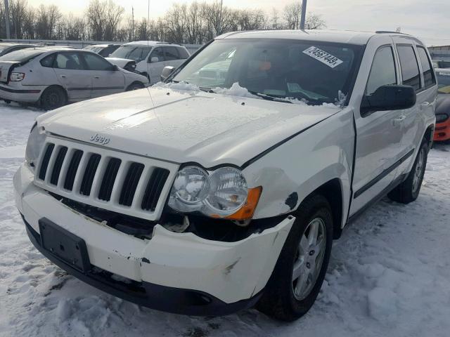 1J8GR48KX8C225806 - 2008 JEEP GRAND CHER WHITE photo 2