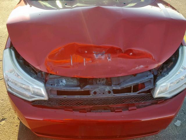 1FAHP35N49W180457 - 2009 FORD FOCUS SE RED photo 7