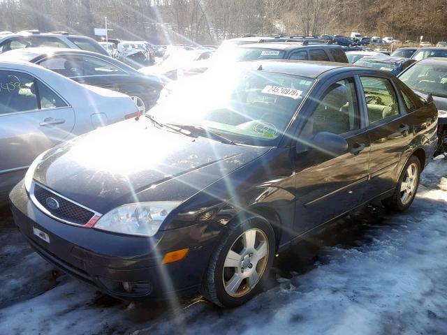 1FAHP34NX7W359942 - 2007 FORD FOCUS ZX4 BLACK photo 2