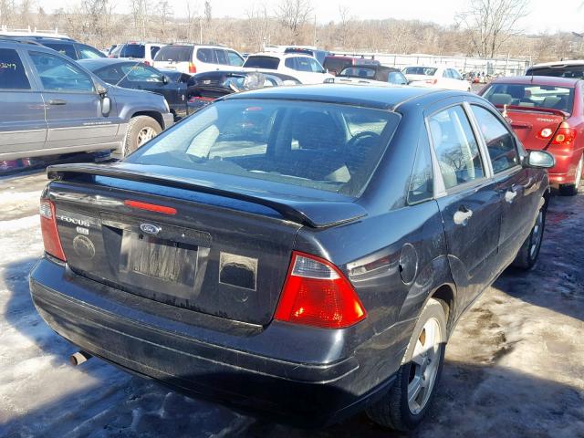 1FAHP34NX7W359942 - 2007 FORD FOCUS ZX4 BLACK photo 3