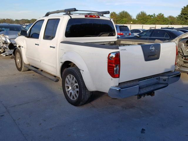 1N6AD07UX9C404451 - 2009 NISSAN FRONTIER C WHITE photo 3