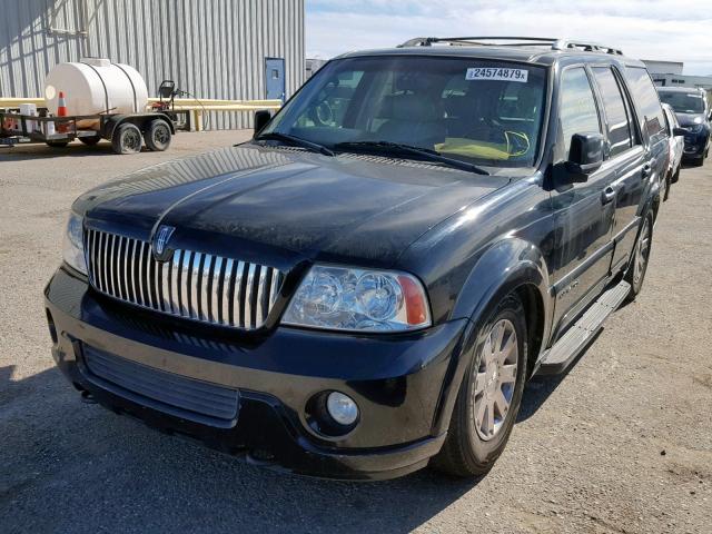 5LMFU28R34LJ28047 - 2004 LINCOLN NAVIGATOR 黑色 照片 2