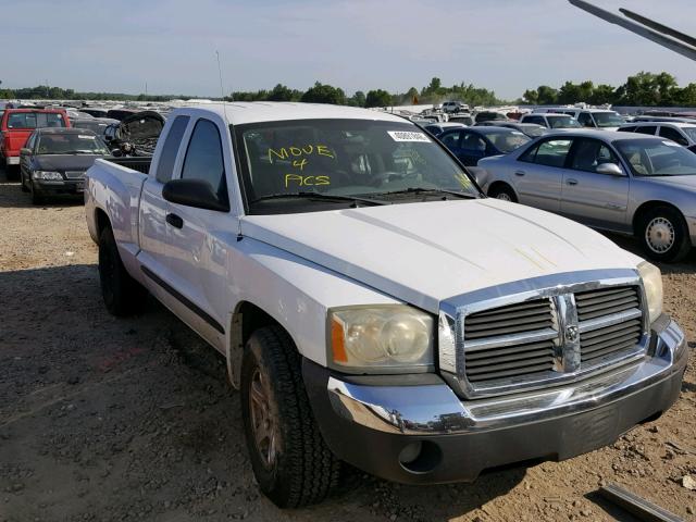 1D7HW42K55S290972 - 2005 DODGE DAKOTA SLT WHITE photo 1