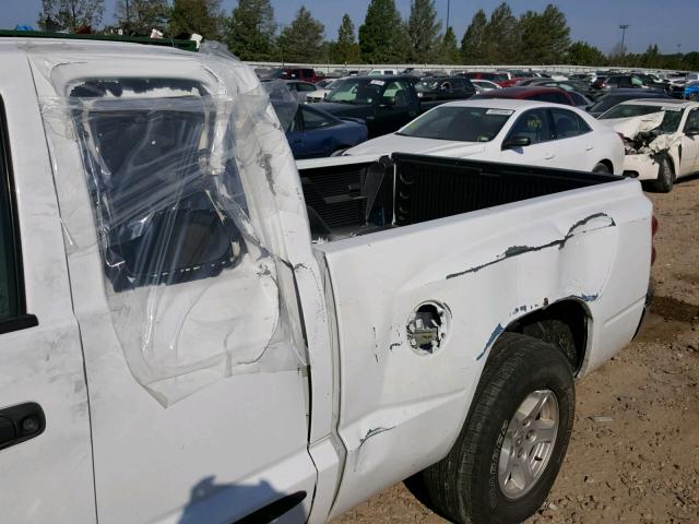 1D7HW42K55S290972 - 2005 DODGE DAKOTA SLT WHITE photo 9