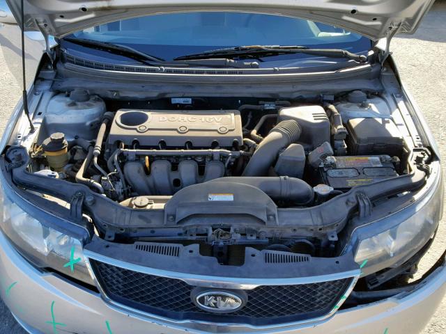 KNAFU4A22A5099251 - 2010 KIA FORTE EX SILVER photo 7