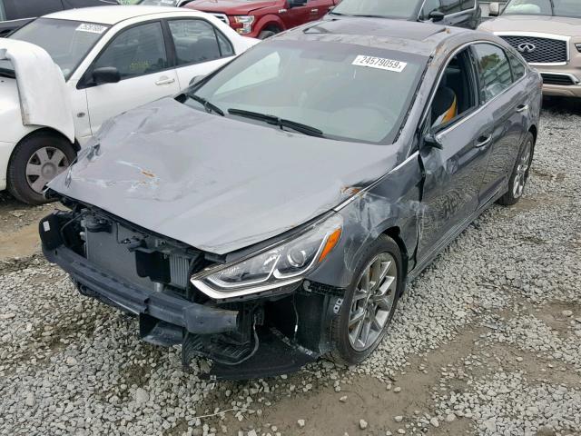 5NPE34AB4JH677609 - 2018 HYUNDAI SONATA SPO GRAY photo 2