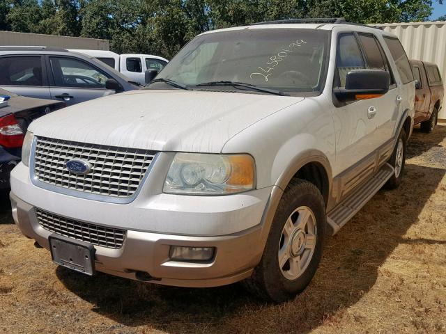 1FMFU18L74LB09946 - 2004 FORD EXPEDITION WHITE photo 2