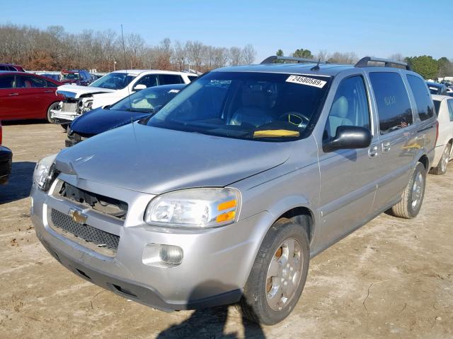 1GNDV33198D163847 - 2008 CHEVROLET UPLANDER L SILVER photo 2