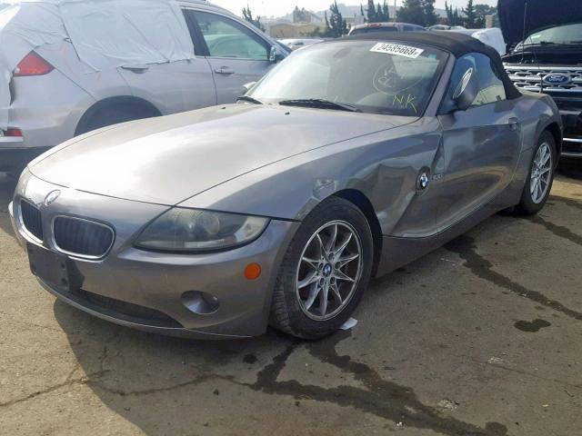 4USBT33545LS57915 - 2005 BMW Z4 2.5 GRAY photo 2