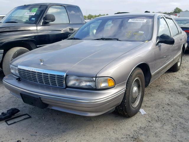 1G1BL52PXTR153579 - 1996 CHEVROLET CAPRICE / GRAY photo 2