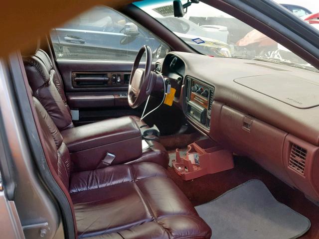 1G1BL52PXTR153579 - 1996 CHEVROLET CAPRICE / GRAY photo 5