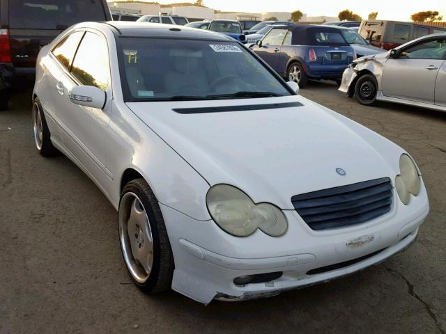 WDBRN40J64A545384 - 2004 MERCEDES-BENZ C 230K SPO WHITE photo 1