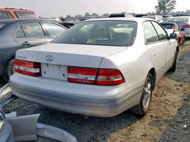 JT8BF28G3Y5087121 - 2000 LEXUS ES 300 WHITE photo 4