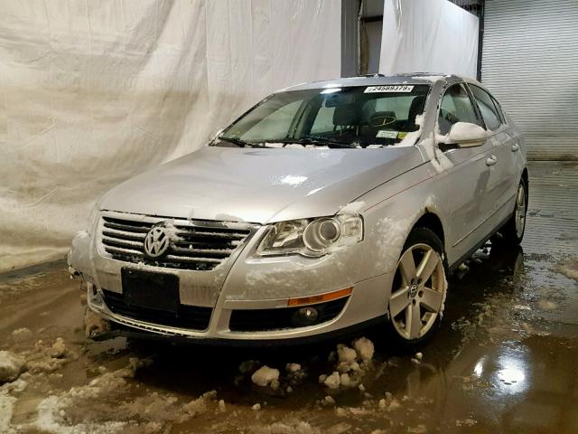 WVWJK73C09P052505 - 2009 VOLKSWAGEN PASSAT TUR SILVER photo 2