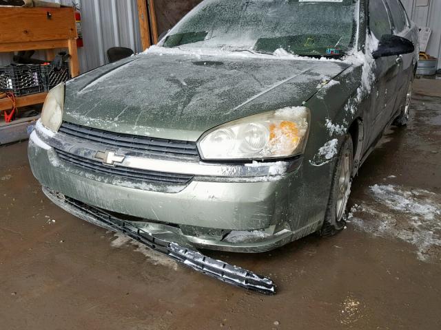 1G1ZT52804F156744 - 2004 CHEVROLET MALIBU LS GREEN photo 9