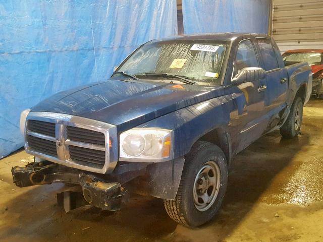 1D7HW28K26S621682 - 2006 DODGE DAKOTA QUA BLUE photo 2