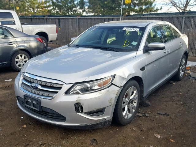 1FAHP2HW6AG138983 - 2010 FORD TAURUS SEL SILVER photo 2