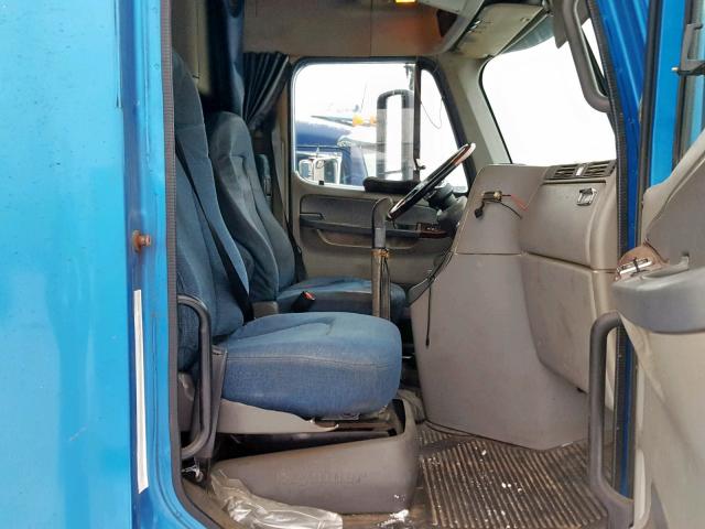 1FUJBBCV06LV40028 - 2006 FREIGHTLINER CONVENTION BLUE photo 5