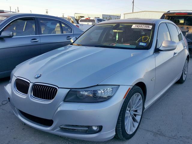 WBAPN7C52BA949253 - 2011 BMW 335 D SILVER photo 2