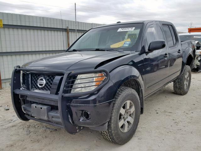 1N6AD07W79C412556 - 2009 NISSAN FRONTIER C BLACK photo 2